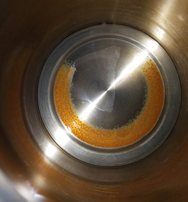 1635926682163918.jpg 生銹的水壺_副本640.jpg